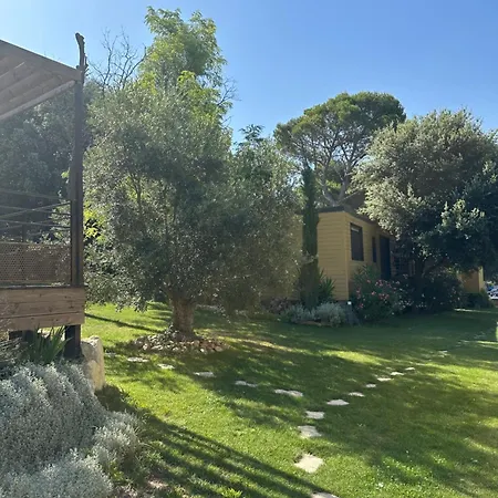 Feriehus Les Troglodytes Du Ventoux